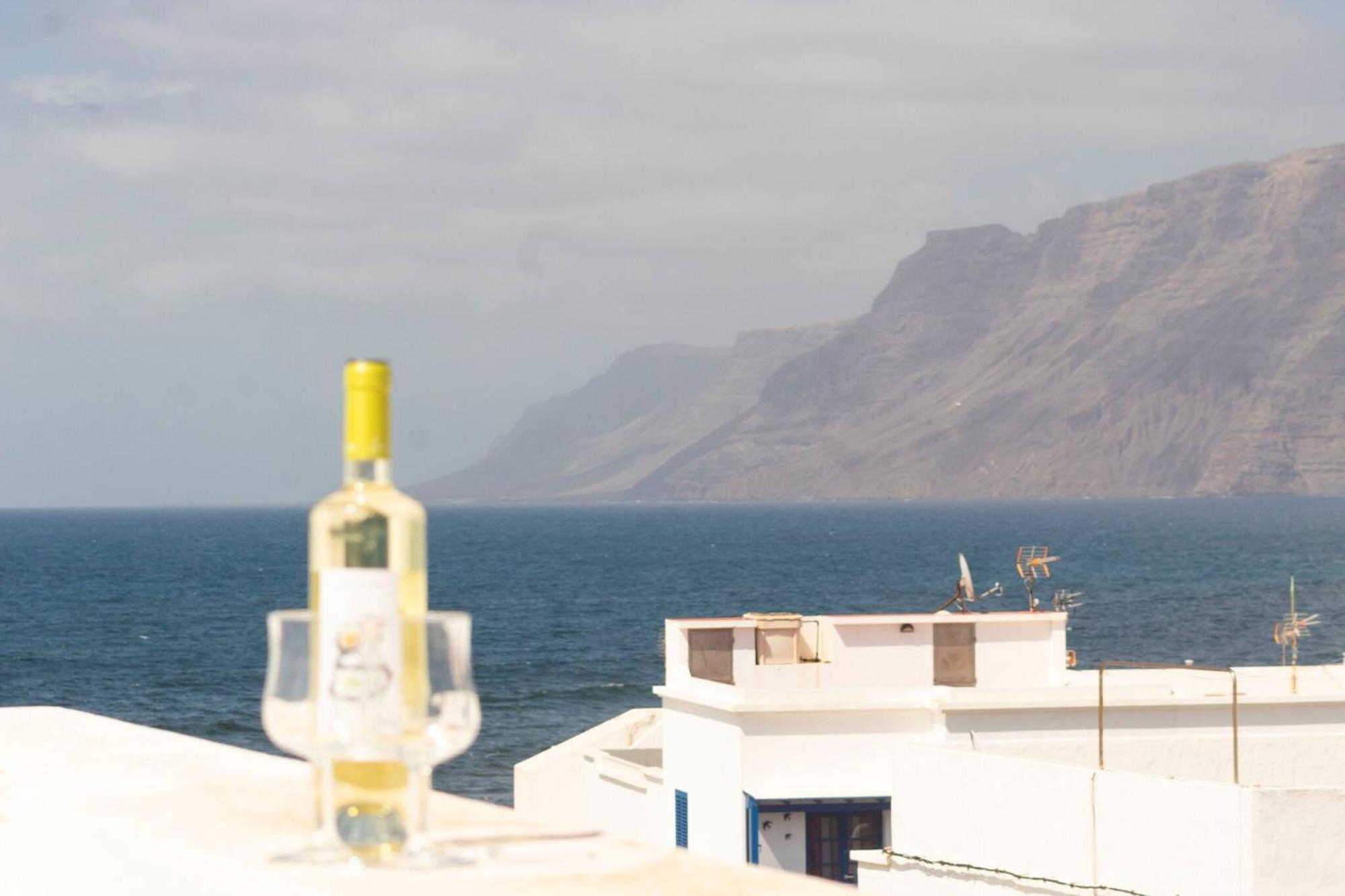 Casa Bianca Caleta De Famara Villa Exterior photo